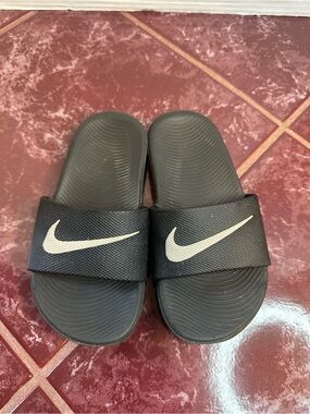 Nike Black Slides